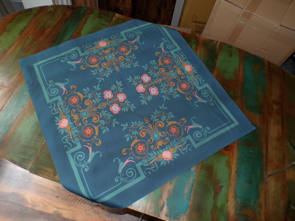 Square tablecloth, table topper, 80 × 80 cm, “Cottage Garden” design, “Summer Night” colorway (dark blue)