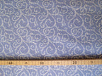 Popeline, Meterware, Baumwolle,  lavendelblau-weiß, Dornenhecke, Ranken, rosa Pünktchen, GOTS, bio, Bluse Hemd Futterstoff Webware Trachten Dirndl Patchworkstoff