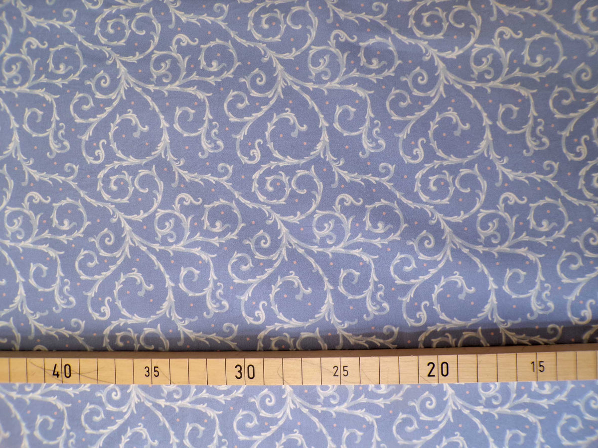 Popeline, Meterware, Baumwolle,  lavendelblau-weiß, Dornenhecke, Ranken, rosa Pünktchen, GOTS, bio, Bluse Hemd Futterstoff Webware Trachten Dirndl Patchworkstoff