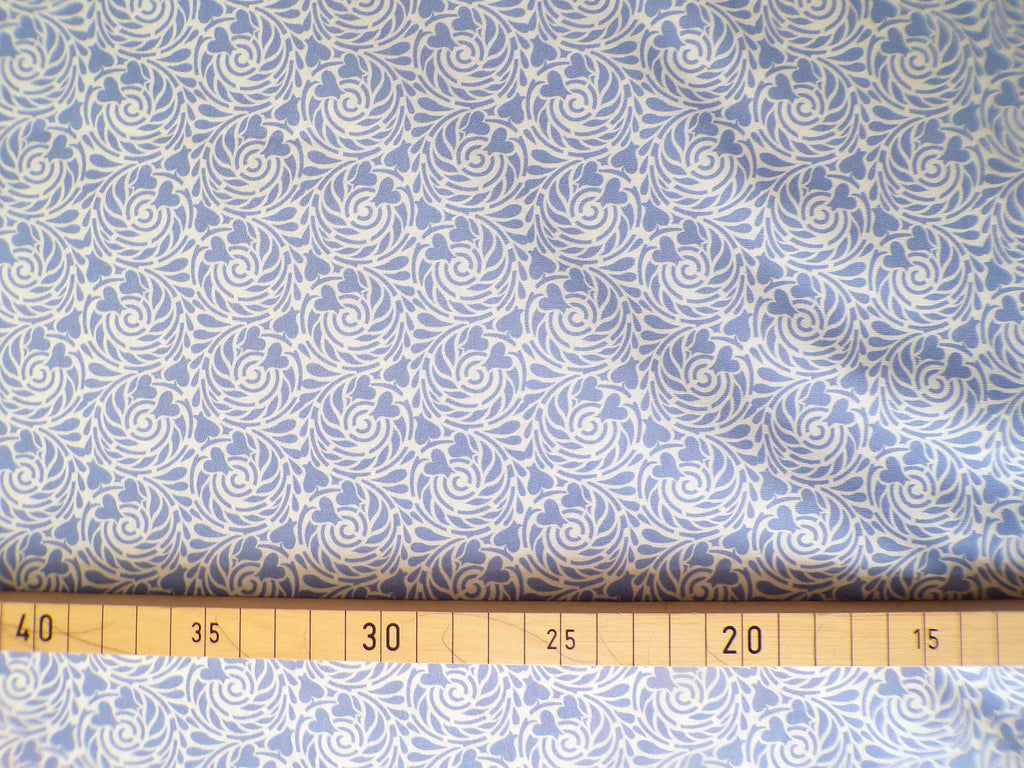 Popeline, Meterware, Baumwollstoff, Motiv Rabenwiese, lavendel, bio, GOTS,  Futterstoff, Webware, Patchworkstoff, Blusenstoff, Hemden, Baby, Trachten, Dirndl