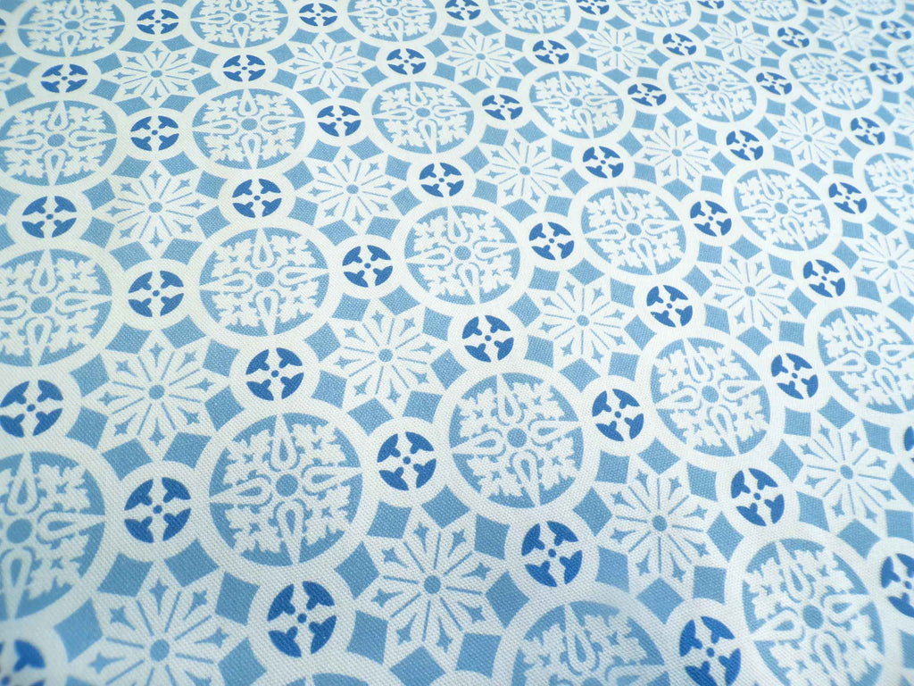 Halbpanama, Baumwolle, Meterware, "Schnee 2", weiß/Hellblau/blau, geometrisch, Kreise, Sterne, für Taschenprojekte, Kissen, Hosen, Tischdecken