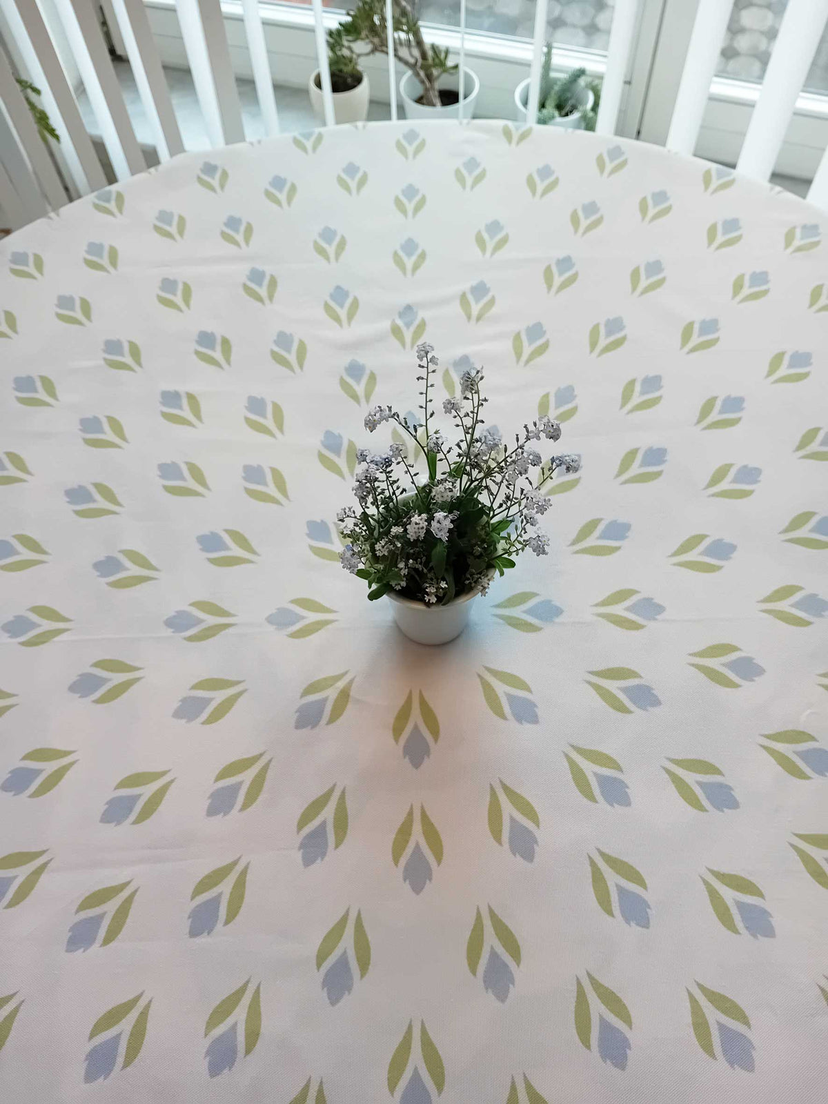 Round tablecloth, crocus motif, white, light blue and light green, Easter, spring pattern, cotton