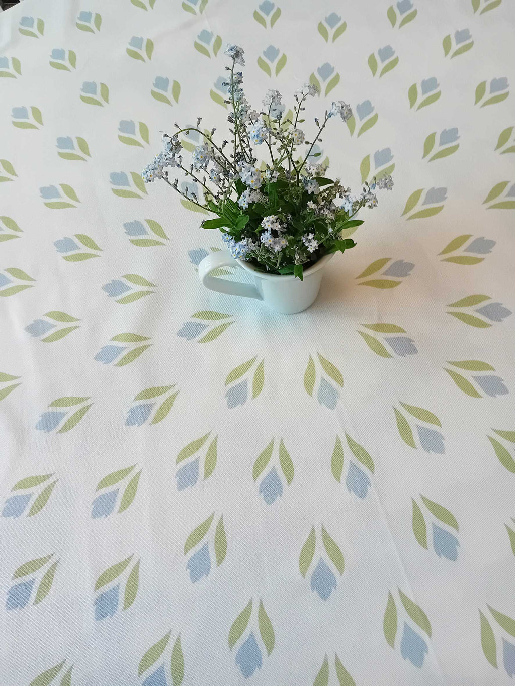 Round tablecloth, crocus motif, white, light blue and light green, Easter, spring pattern, cotton