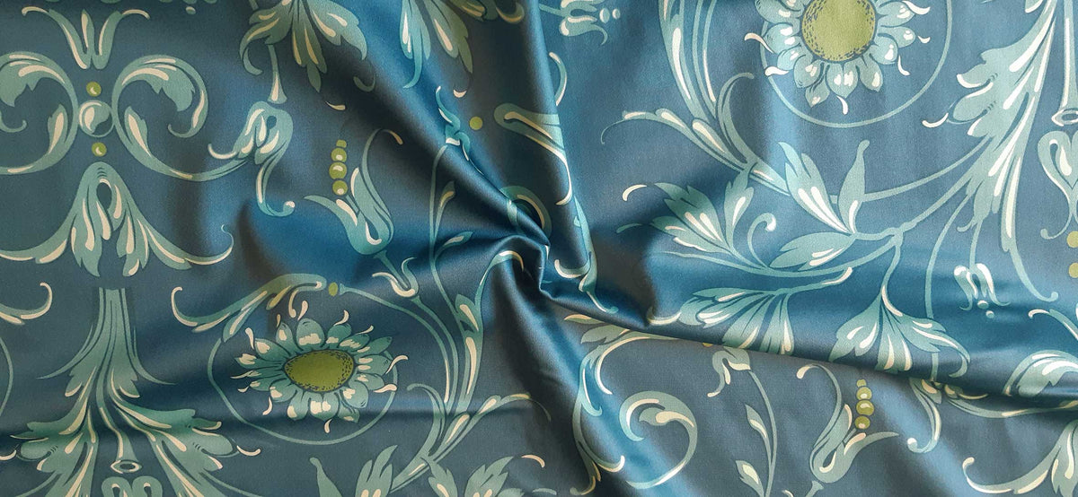 Mako-Satin, Meterware, Baumwolle,  Muster "Feldblume" in der Farbstellung Nachtblau, Dunkelblau-wasserblau, glänzend Baumwollsatin, Ranken, Blume, Sonnenblume, türkis-grün, Bettwäsche, elegante Kleide