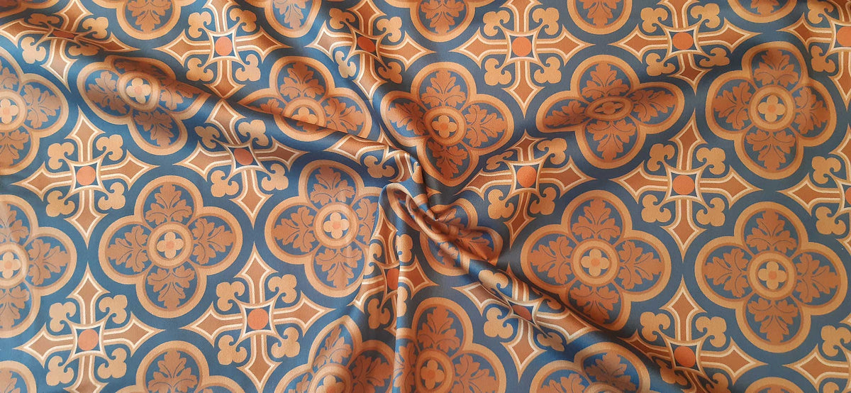 Mako-Satin, Meterware, Baumwolle,  Muster "Herrenhaus" in der Farbstellung Allure dunkel, zwei Mustergrößen, geometrisch, navy-braun-sand, Fliesenmuster, für elegante Blusen, Hemden, Bettwäsche,