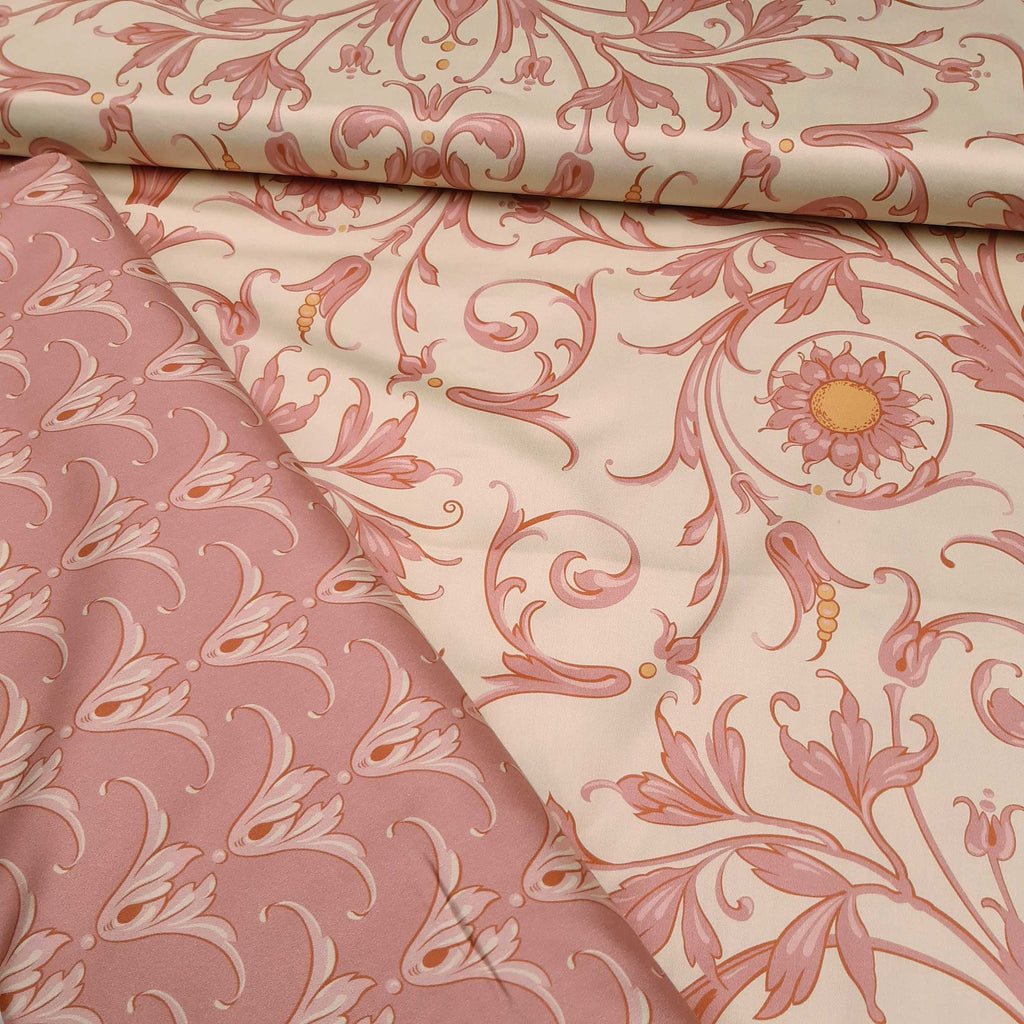 Mako-Satin, Meterware, Baumwolle,  Muster "Feldblume" in der Farbstellung "Barockgeflüster", Vanille-Altrosa-gelb, glänzender Baumwollsatin, Ranken, Blumen floral, Bettwäsche, Kleider