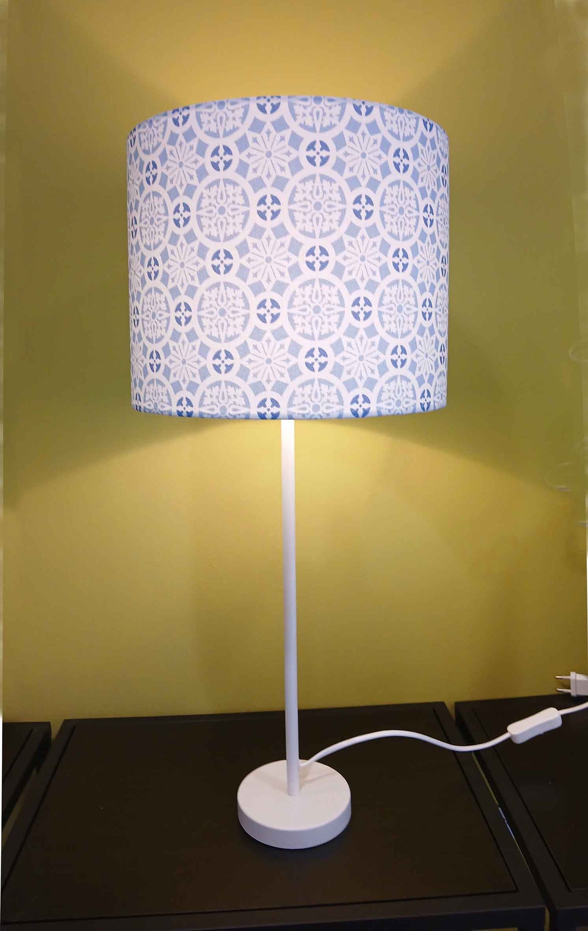 Lampenschirm, "Schneemuster", 15-20-30-40cm Durchmesser, Weiß/Blau, drei Größen, zylinderförmig