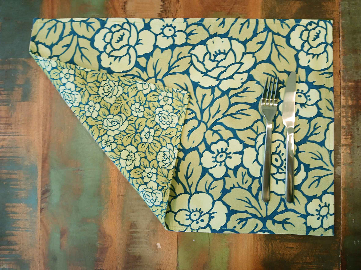 Platzset / Tischset,  Rosenmuster, 50x35cm, zum Wenden, Baumwollstoff. grün/hellgrün