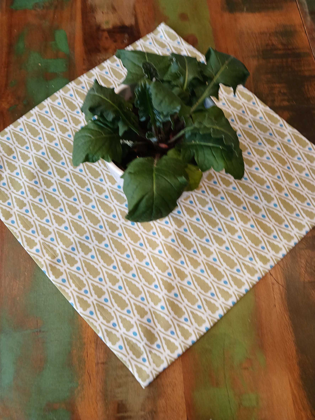 Cloth napkin, 40x40cm, 100% cotton, white with green little trees and blue dots, small table runner, Christmas