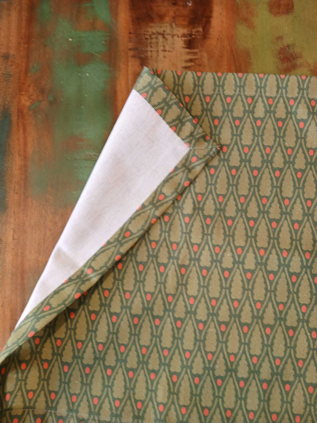 Cloth napkin, 40 x 40 cm, 100% cotton, dark green with little green trees and light red dots, small table mat, Christmas