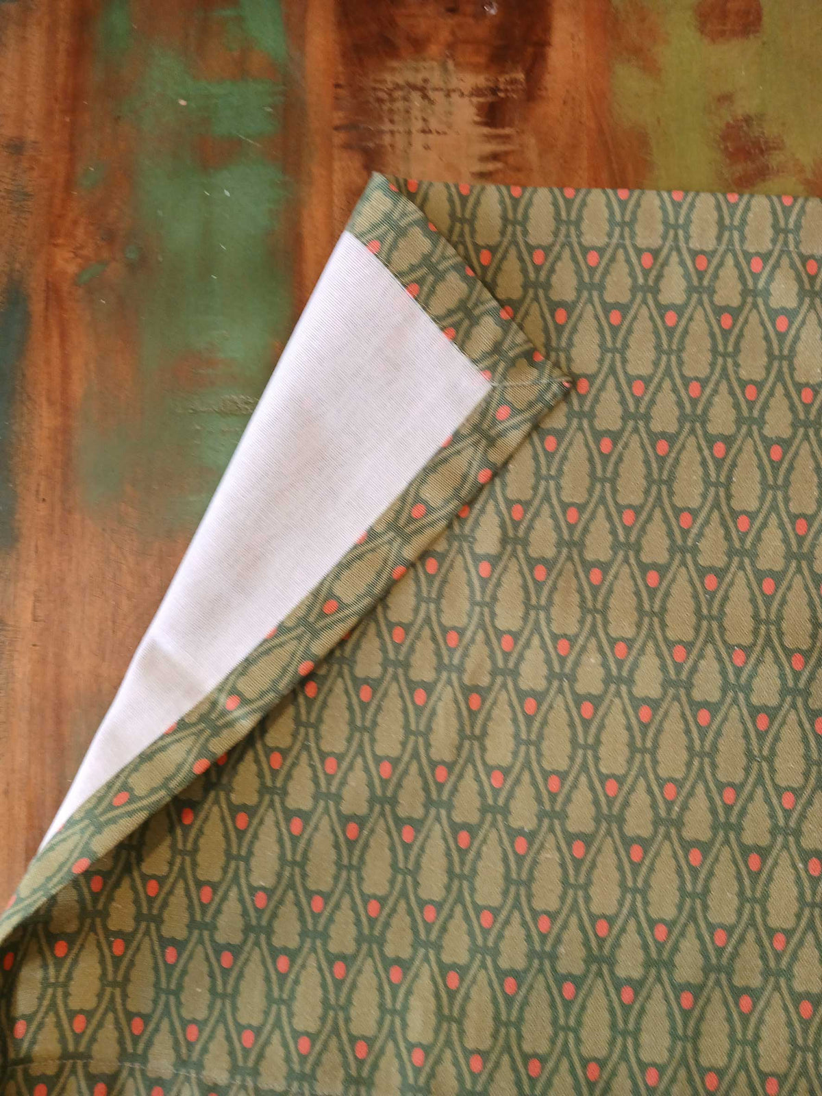 Cloth napkin, 40 x 40 cm, 100% cotton, dark green with little green trees and light red dots, small table mat, Christmas
