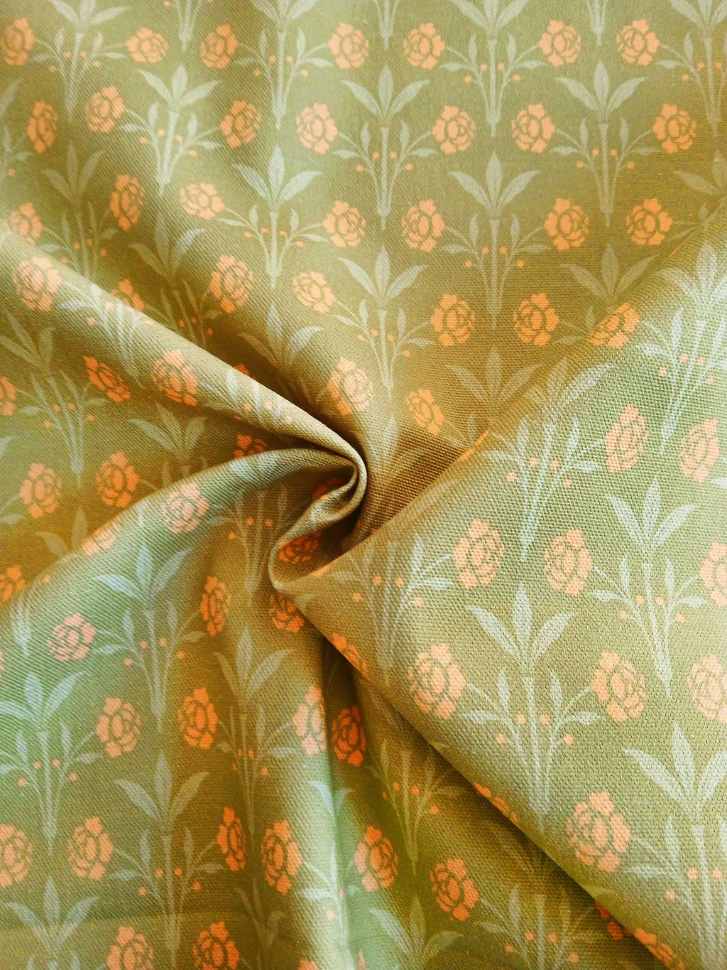 Halbpanama, Meterware, Baumwollstoff, Motiv "Erker", grün mit hellgrün/gelb, Gründerzeitliches/viktorianisches Muster, Trachten, Dirndl, Tischdecke, Kissen, Taschen