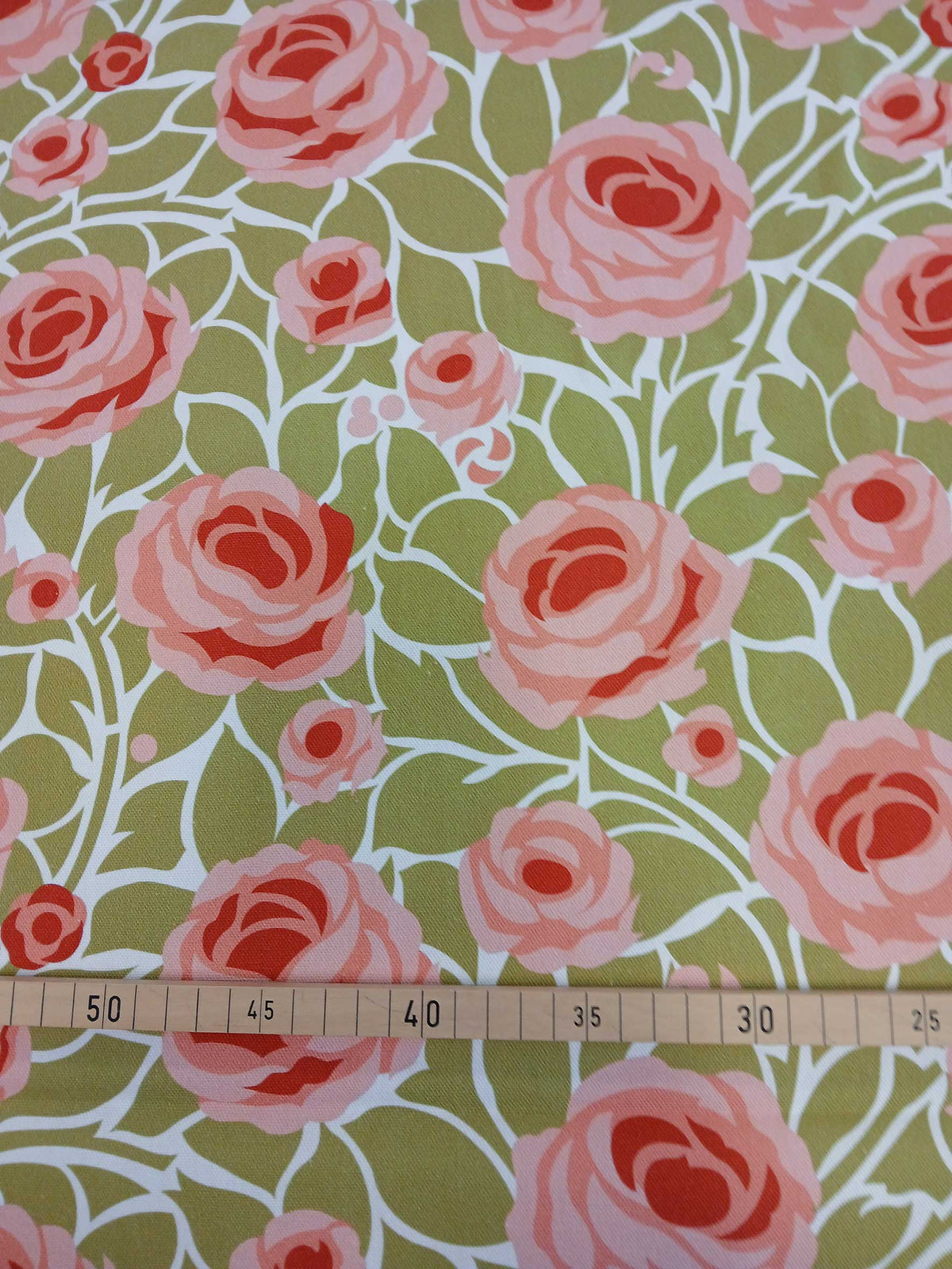 Halbpanama, Meterware, Baumwollstoff, weiß-grün-Rosatöne, Rosen, Landhausstil, Muster "Weg zum Turm", für Kissen, Taschenprojekte, Tischdecken