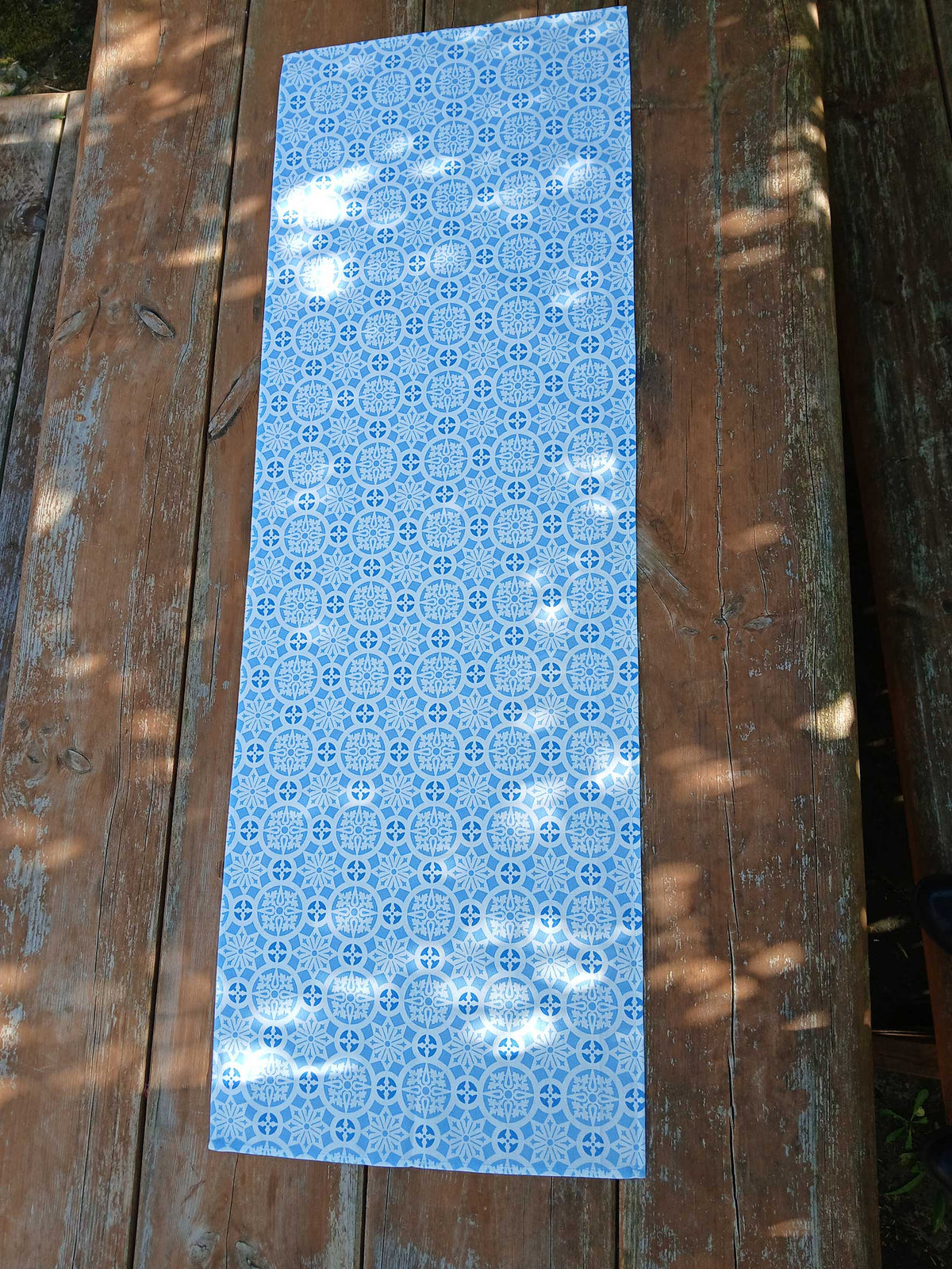 Tischläufer,  weiß-jeansblau-blau, 40x120cm, "Schnee 2"