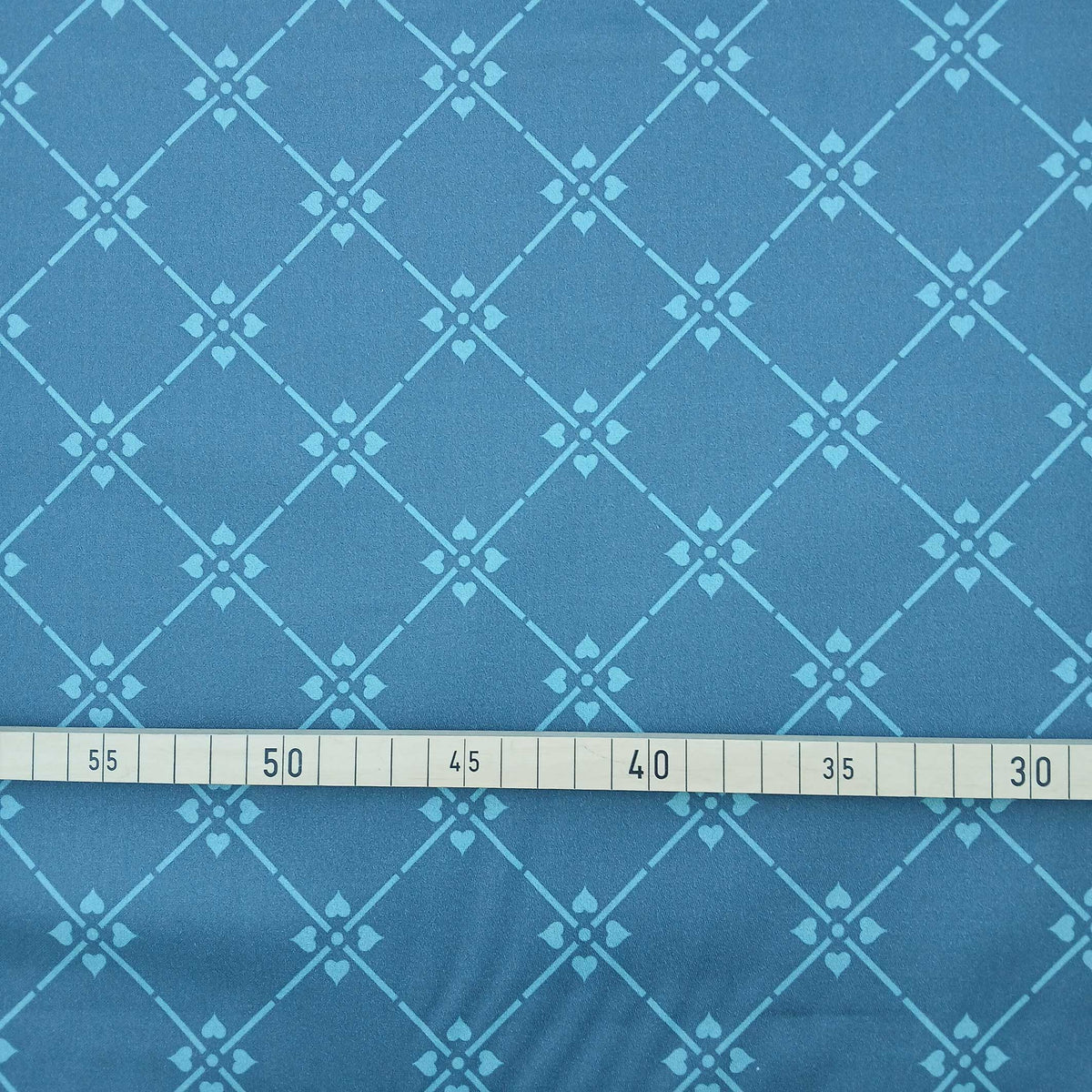 Mako-Satin, Meterware, Motiv Raute, blau-türkis, Blume, geometrisch, Kreuzblume, Baumwollsatin, Muster, elegante Kleider, Trachten, Dirndl, Bettwäsche
