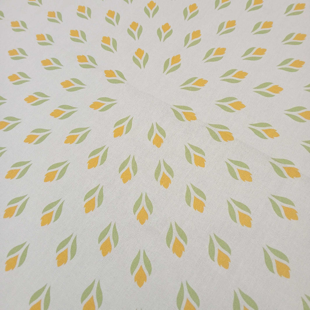 Quadratische Tischdecke,  Mitteldecke, 75x75cm, weiss, gelb, hellgrün, Baumwollstoff, Krokus Tulpen
