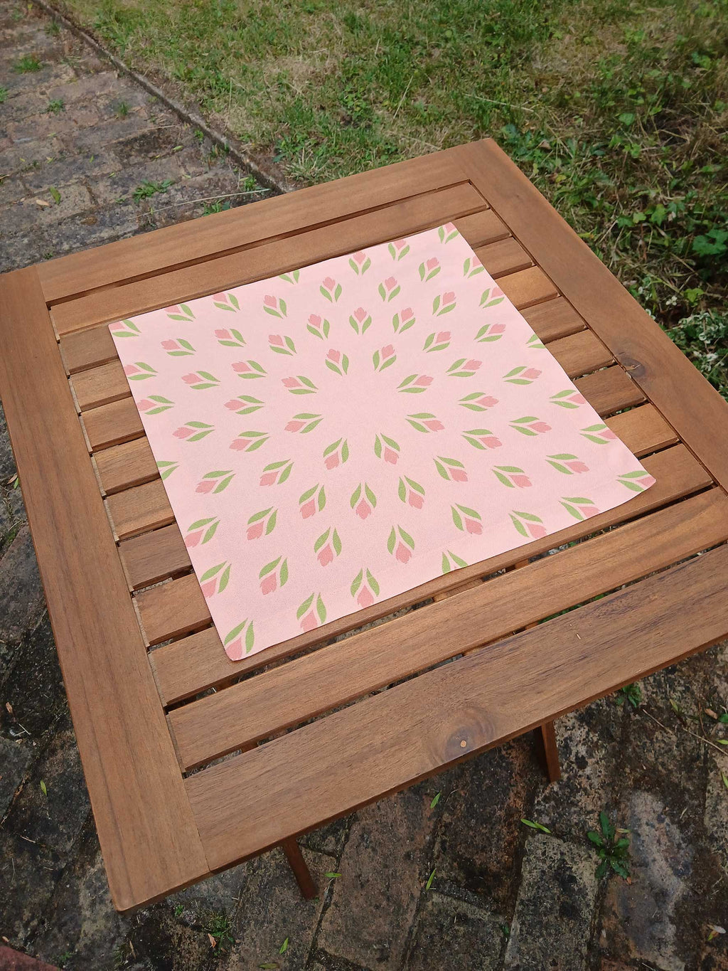 Fabric napkin, 40x40cm, 100% cotton, pink, crocuses, light green/salmon, with 25mm mitered hem, table runner
