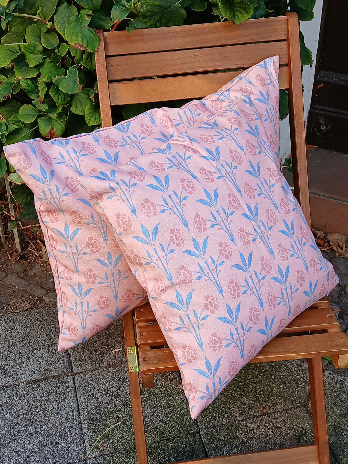 Kissenhülle, 40 x 40cm, Motiv "Erker", Farbstellung "Hortensie" (Altrosa), blaugrün, altrosa