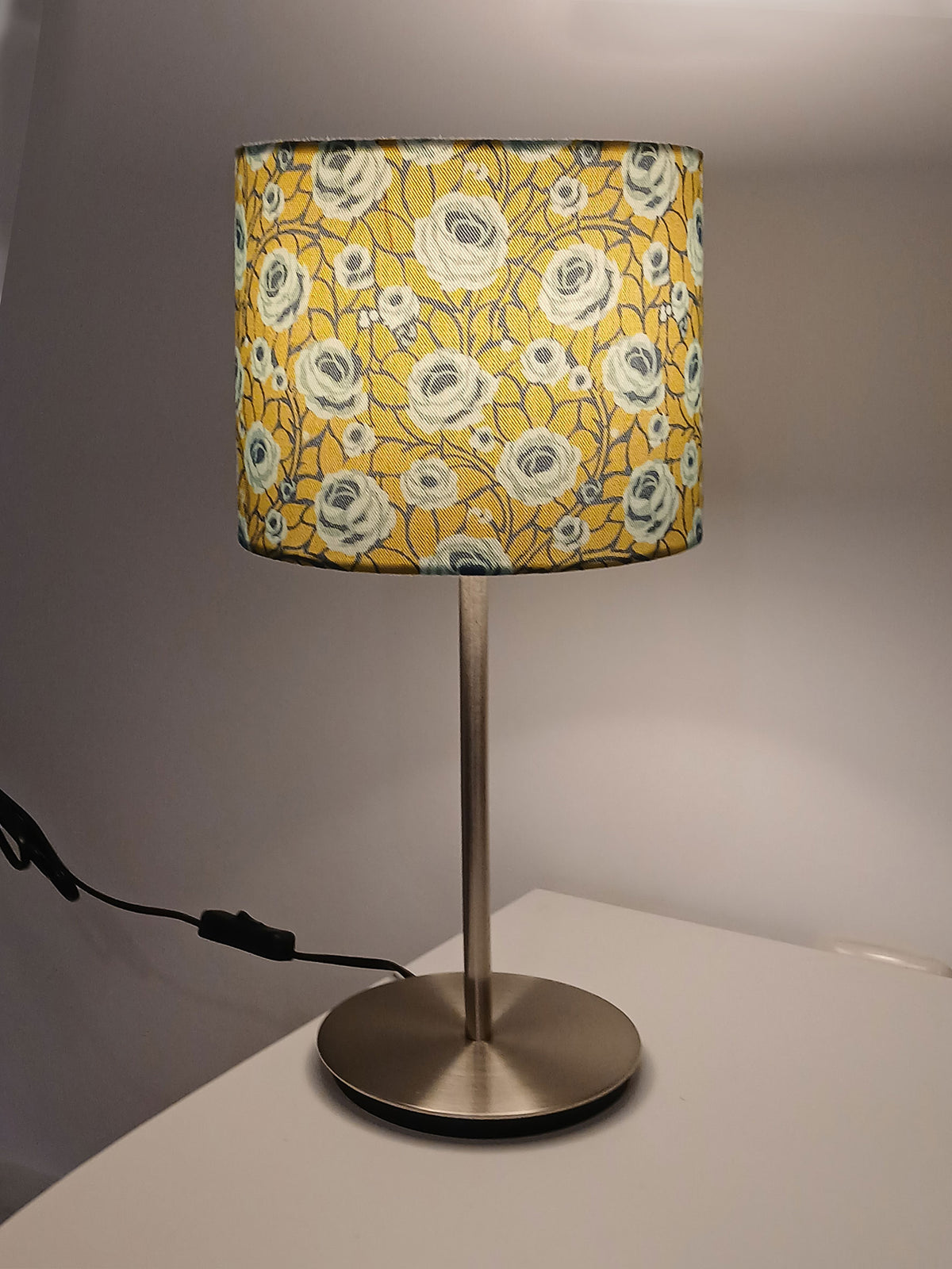 Lampenschirm, Rosen, navy-aqua-grün, 20cm  Durchmesser, zylindrisch, Muster "Weg zum Turm", 16cm hoch, Tischlampe