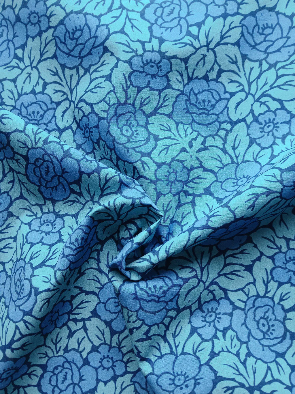 Popeline, Meterware, Baumwollstoff, GOTS, bio, Rosenmuster, aqua-blau, Grundton Navy, Futterstoff, Webware, Blusenstoff, Hemdenstoff, Trachten, Dirndl, Patchwork