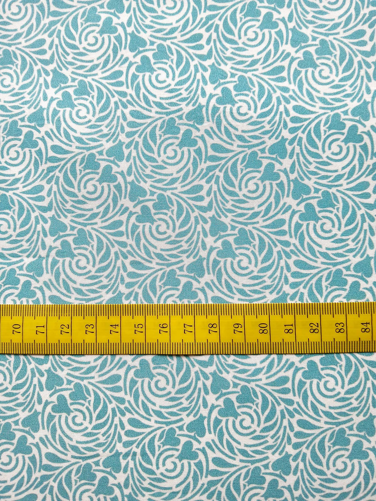 Popeline, Meterware, Baumwollstoff, Motiv Rabenwiese, wasserblau, bio, GOTS, Futterstoff, Webware, Blusenstoff, Hemdenstoff, Patchworkstoff, Dirndl, Trachten