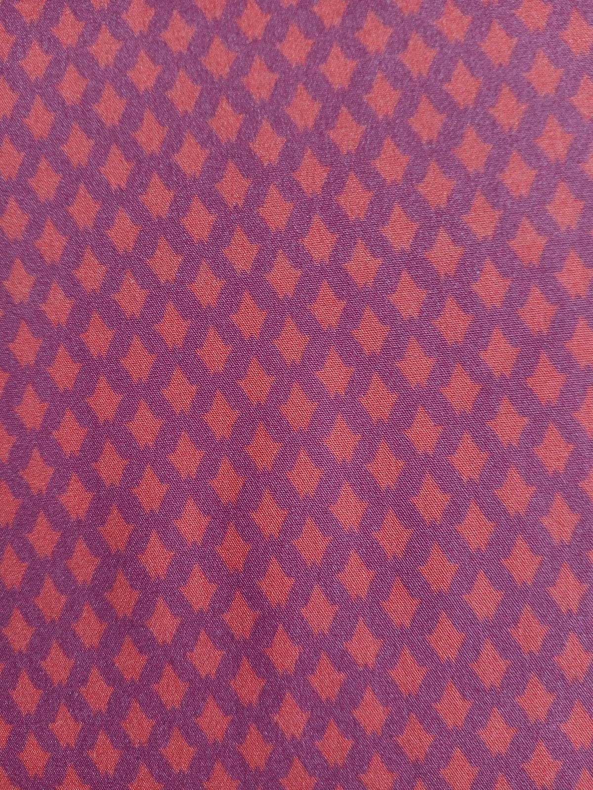 Poplin, cotton fabric by the metre, thistles, red-violet/light red/coral red, GOTS-certified organic, woven fabric, blouse fabric, shirting fabric, traditional clothing, patchwork, dirndls