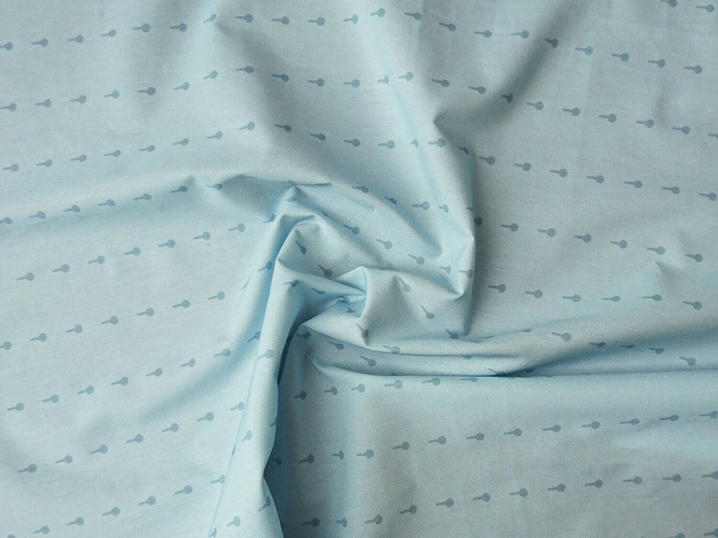 Popeline, Meterware, Baumwollstoff, Motiv Griffel, wasserblau, Bioqualität, GOTS, Futterstoff, Webware, Blusenstoff, Hemdenstoff, Patchworkstoff, Dirndl, Trachten