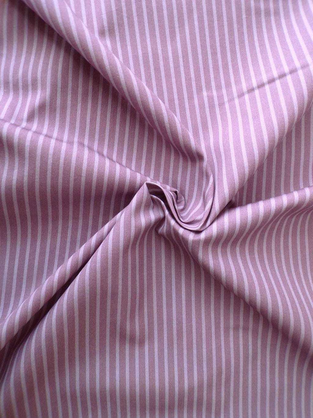Poplin, fabric by the metre, cotton fabric, lilac stripes, purple, light purple, organic, GOTS, lining fabric, woven fabric, blouse fabric, shirt fabric, patchwork baby, traditional costumes, dirndl
