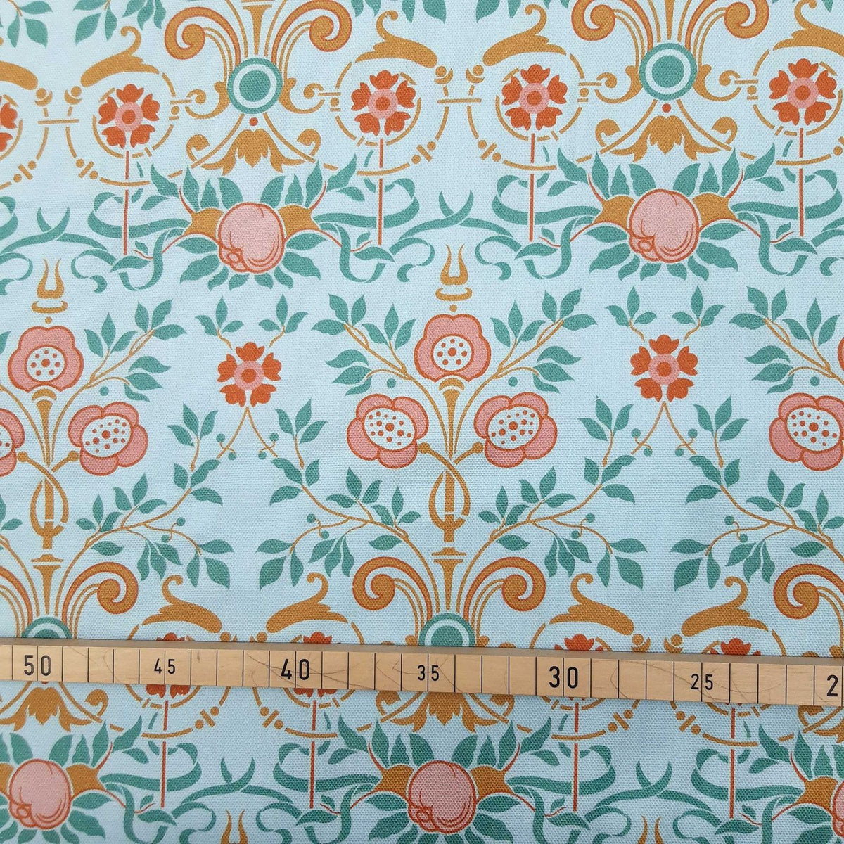Halbpanama, Meterware, Baumwollstoff, Motiv "Bauerngarten", Farbstellung "Gartenteich" (Hellblau), kleine Mustergröße, Gründerzeitliches/viktorianisches Muster, Landhaus, Trachten, Dirndl Kissen