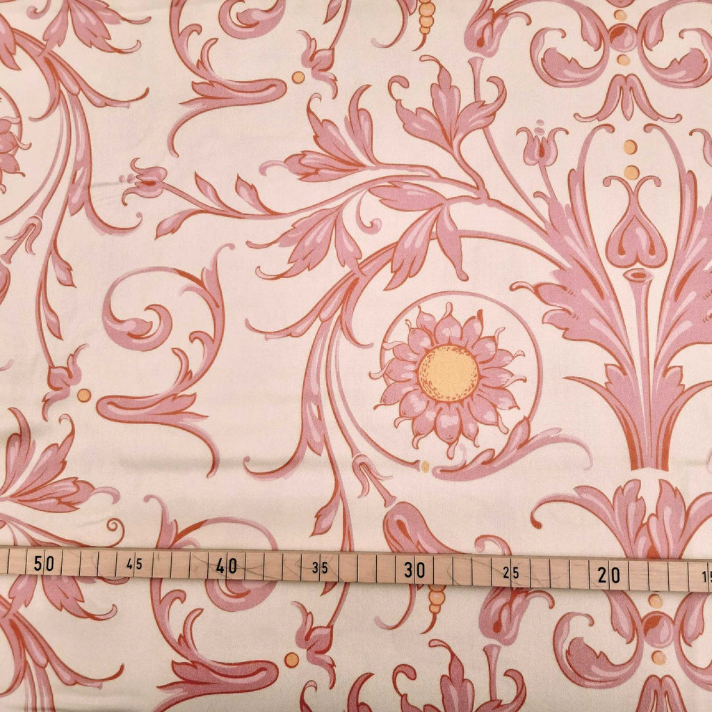 Mako-Satin, Meterware, Baumwolle,  Muster "Feldblume" in der Farbstellung "Barockgeflüster", Vanille-Altrosa-gelb, glänzender Baumwollsatin, Ranken, Blumen floral, Bettwäsche, Kleider
