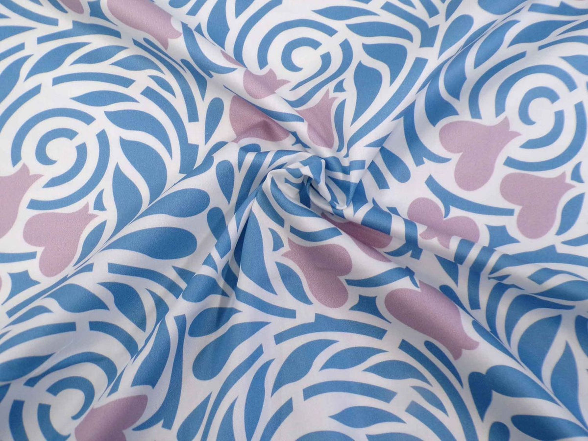 Mako-Satin, Meterware, Baumwolle,  Motiv "Rabenwiese", blau-Flieder, zwei Mustergrößen, Baumwollsatin, glänzend, für elegante Kleider, Hemden, Bettwäsche, Blusen,