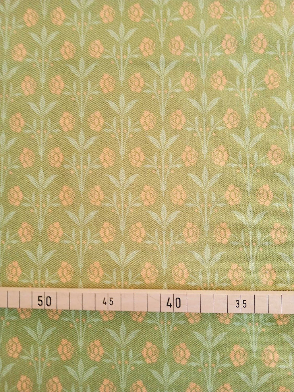 Halbpanama, Meterware, Baumwollstoff, Motiv "Erker", grün mit hellgrün/gelb, Gründerzeitliches/viktorianisches Muster, Trachten, Dirndl, Tischdecke, Kissen, Taschen