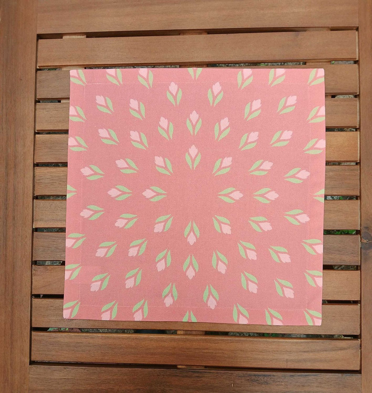 Cloth napkin, 40x40cm, 100% cotton, salmon-colored, crocuses, light green/pink, with 25mm mitered hem, table runner