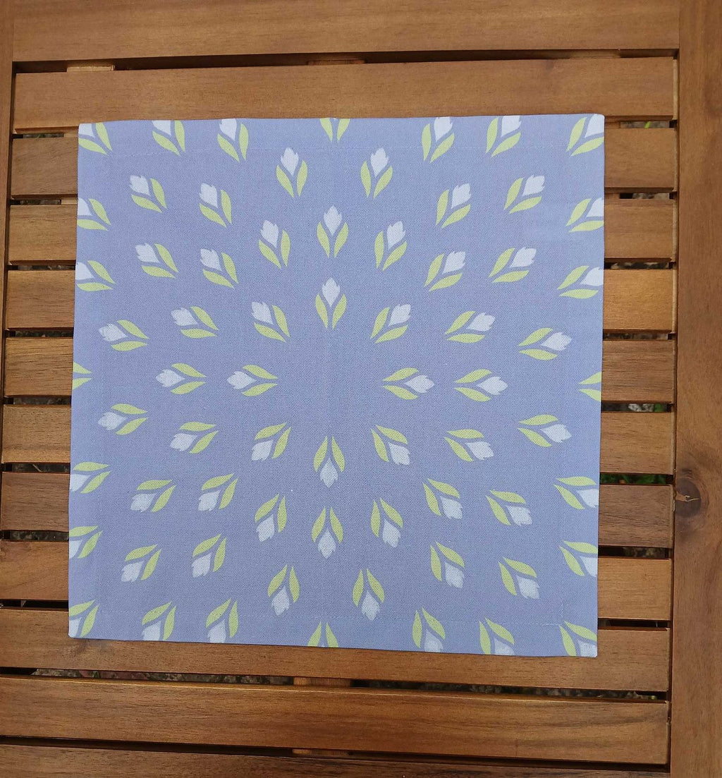 Cloth napkin, 40x40cm, 100% cotton, lavender, crocuses, light green/light blue, with 25mm mitered hem, table runner, ultramarine blue