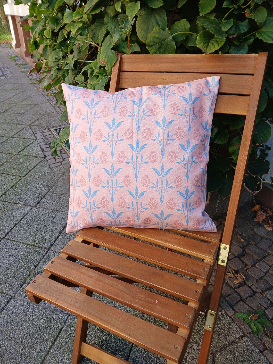Kissenhülle, 40 x 40cm, Motiv "Erker", Farbstellung "Hortensie" (Altrosa), blaugrün, altrosa
