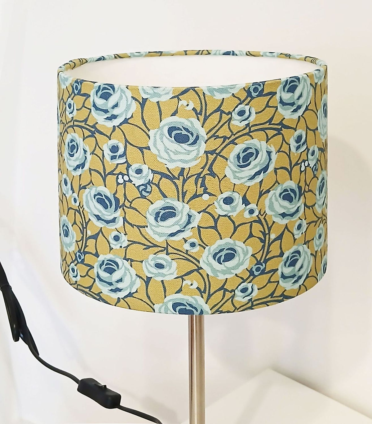 Lampenschirm, Rosen, navy-aqua-grün, 20cm  Durchmesser, zylindrisch, Muster "Weg zum Turm", 16cm hoch, Tischlampe