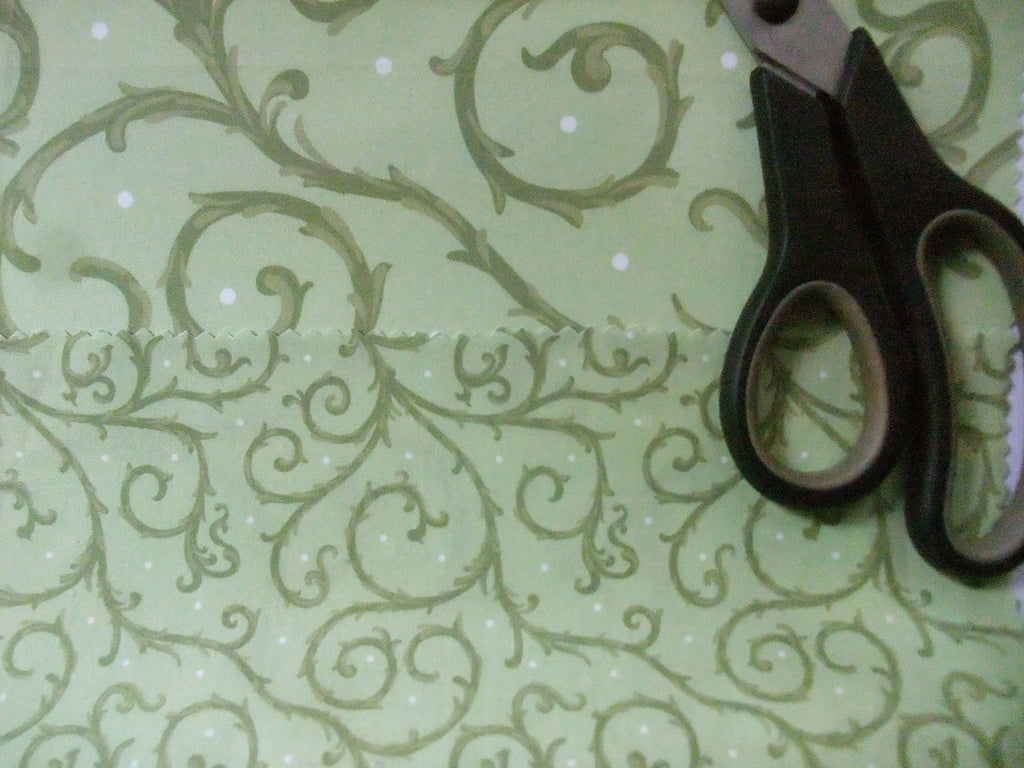 Poplin, fabric by the metre, cotton fabric, GOTS, organic, thorn hedge motif, light green-green, woven fabric, lining fabric, blouse fabric, shirt fabric, patchwork, traditional costumes, dirndl