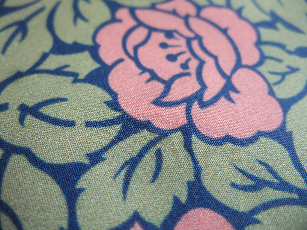 Poplin, fabric by the metre, cotton fabric, rose pattern, green/pink, organic, base colour navy, GOTS, lining fabric, woven fabric, blouse fabric, shirt fabric, traditional costumes, dirndl, patchwork fabric