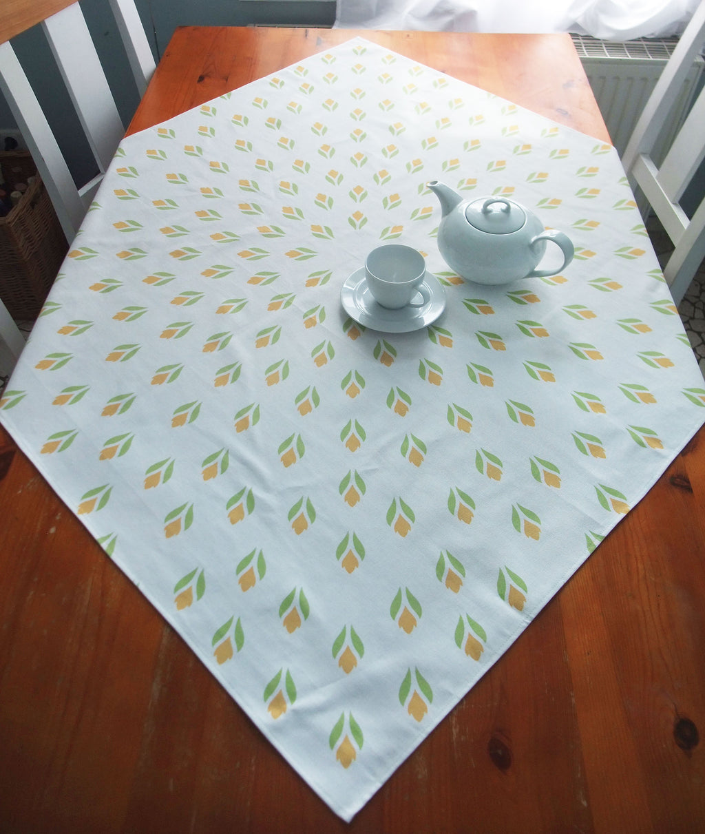Square tablecloth, white/yellow, crocus design, Easter, spring, garden, 110 x 110 cm or 155 x 155 cm