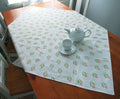Quadratische Tischdecke, weiß/rosa, Krokusmotiv, Ostern, Baumwolle, Frühlingsmuster, 110x110cm oder 155x155cm