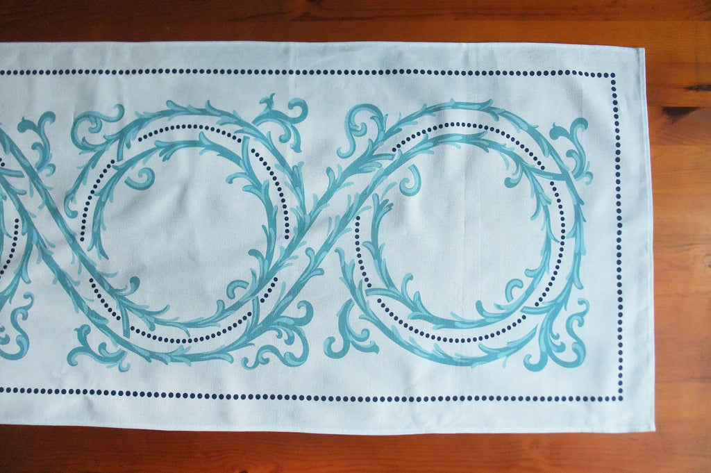 Table runner, thistle hedge, white-water blue, 45 cm wide, two lengths