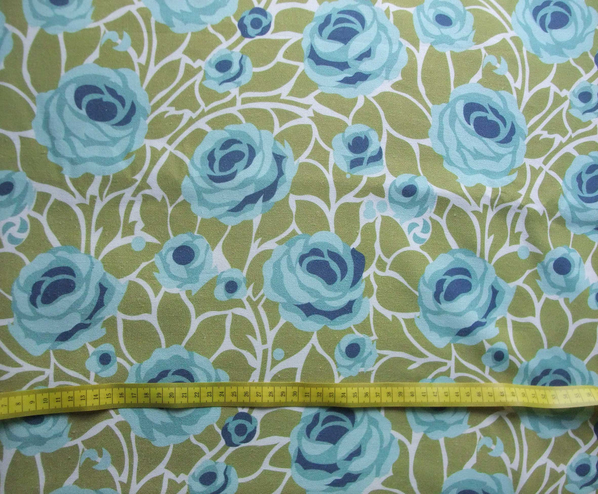 Halbpanama, Meterware, Baumwollstoff, weiß-grün-Blautöne, Rosen, Landhausstil, Muster "Weg zum Turm", Aqua, für Trachtenmode, Dirndl, Taschenprojekte, Kissenhüllen