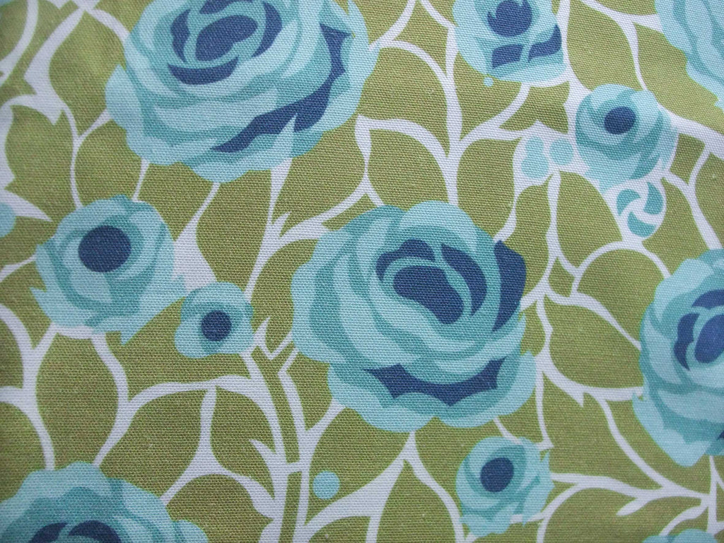 Halbpanama, Meterware, Baumwollstoff, weiß-grün-Blautöne, Rosen, Landhausstil, Muster "Weg zum Turm", Aqua, für Trachtenmode, Dirndl, Taschenprojekte, Kissenhüllen