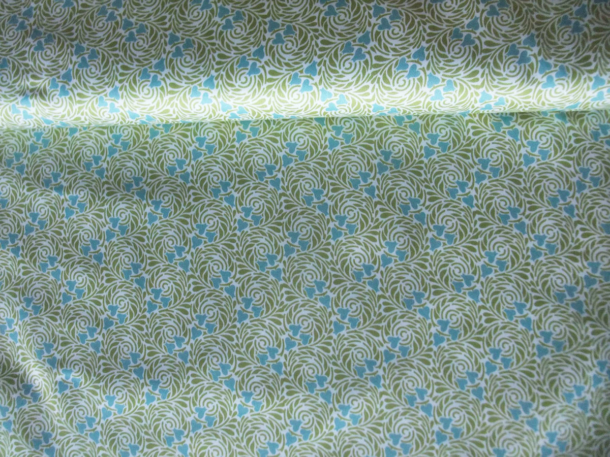 Mako-Satin, Meterware, Baumwolle,  Motiv "Rabenwiese" grün/wasserblau, türkis, aqua, Spiralen, Herzen, Baumwollsatin, für Bettwäsche, elegante Kleidung, Hemden, Kleider