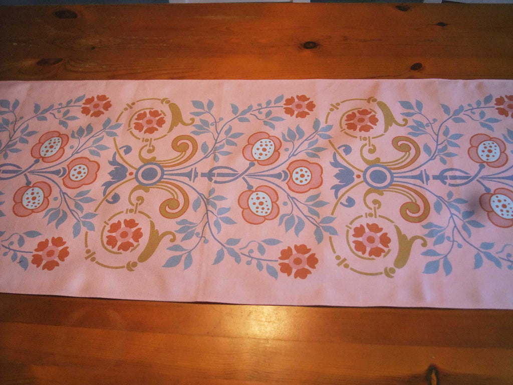 Table runner, two lengths, "Bauerngarten" design, "Hortensie" colorway (Dusty Pink)