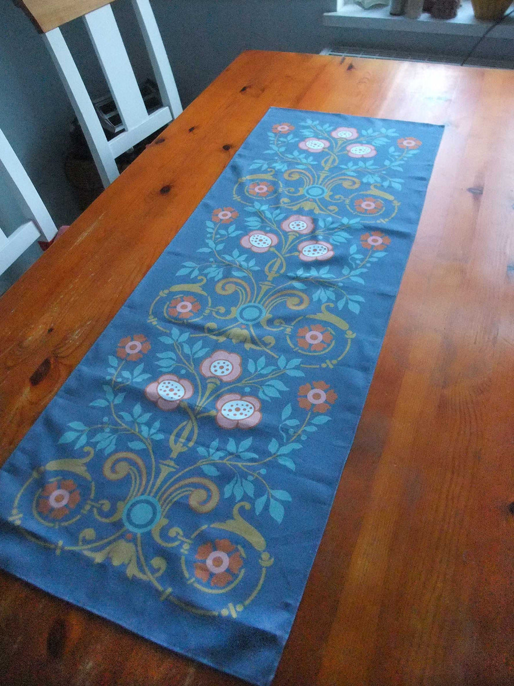 Table runner, two lengths, "Bauerngarten" design, "Sommernacht" colorway (dark blue)